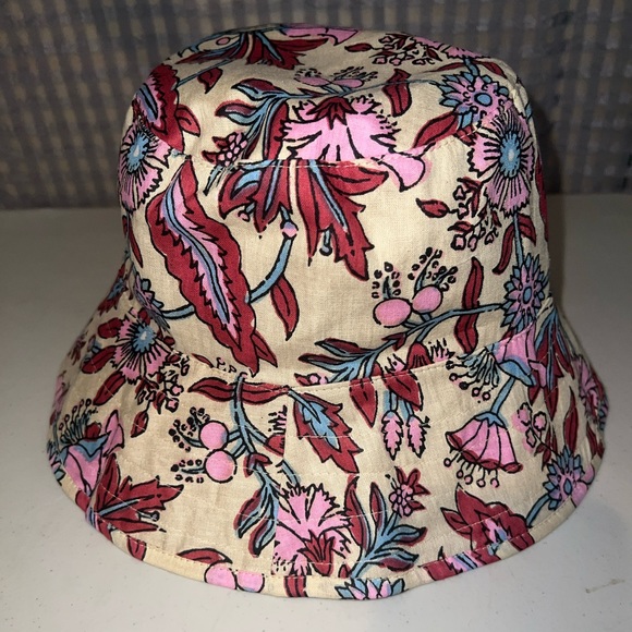 🌺 NWT! Hat Attack Floral Bucket Hat - Picture 2 of 5